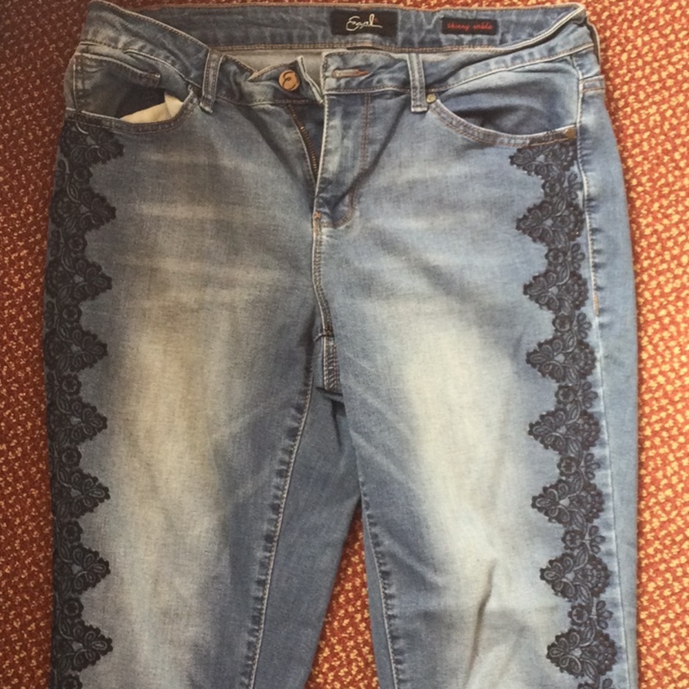 Earl skinny ankle jeans